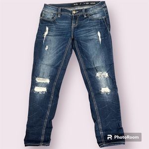 Miss Me distressed Signature Skinny jeans